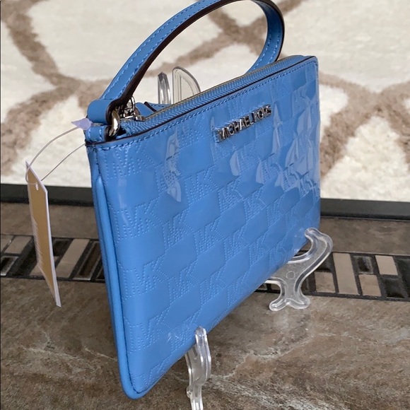 MICHAEL KORS JET SET ITEM LG GUSSET WRISTLET - Picture 3 of 16